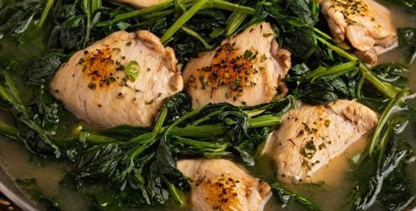 One-Pan Lemon-Garlic Chicken & Spinach: Healthy 25-Minute Dinner